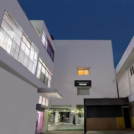 Super Townhouse Arcot Road Near Kauvery Hospital 钦奈 外观 照片