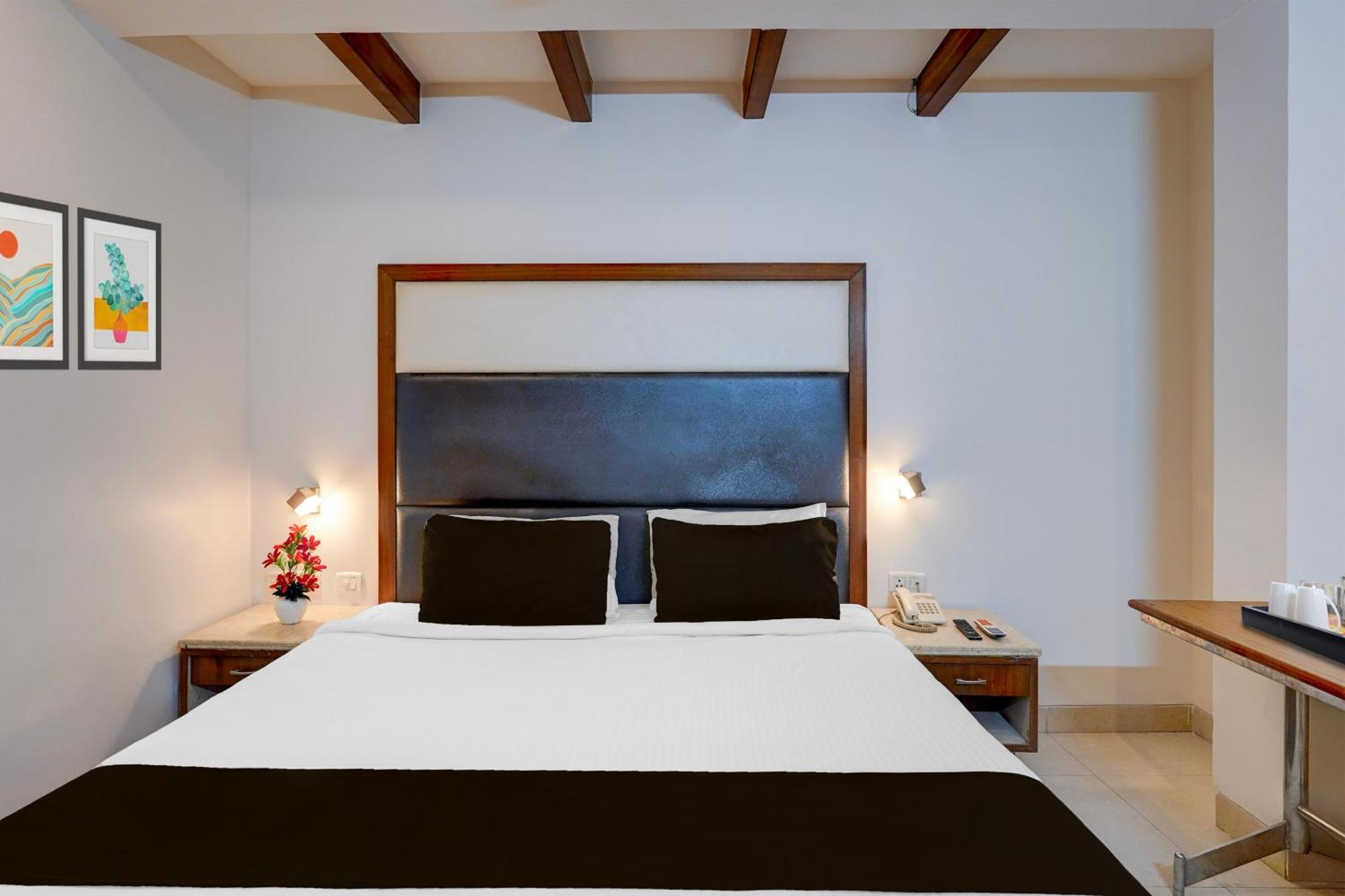 Super Townhouse Arcot Road Near Kauvery Hospital 钦奈 外观 照片